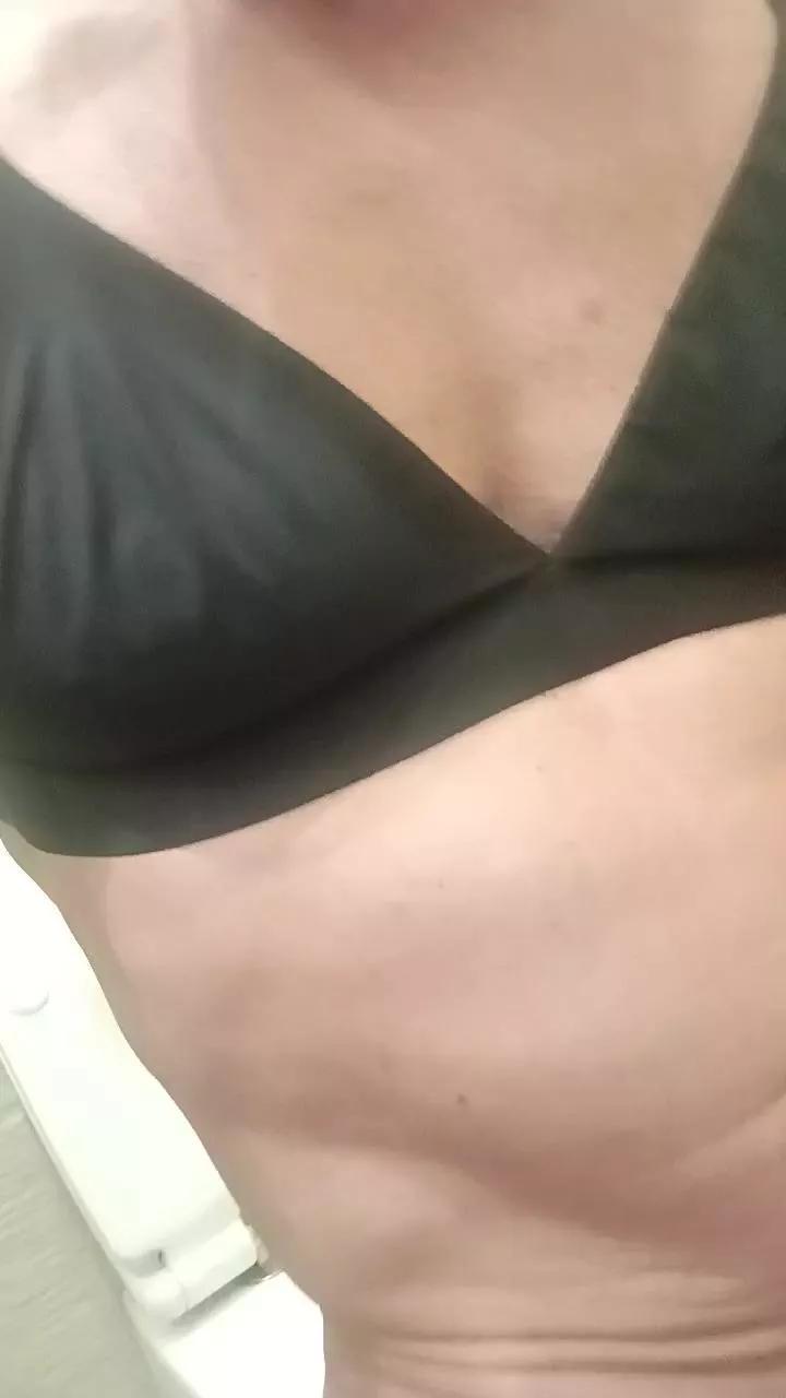 Tesla53 on Cam4 