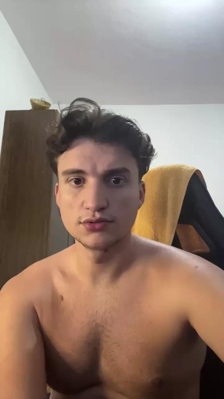 Teteudohot on Cam4 