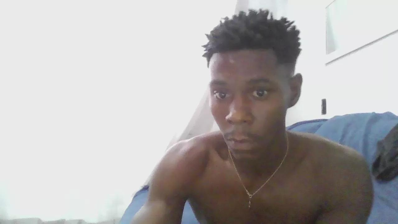 Theus4561 on Cam4 