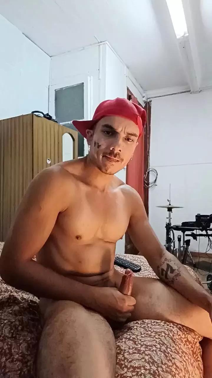 thisclownboy on Cam4 