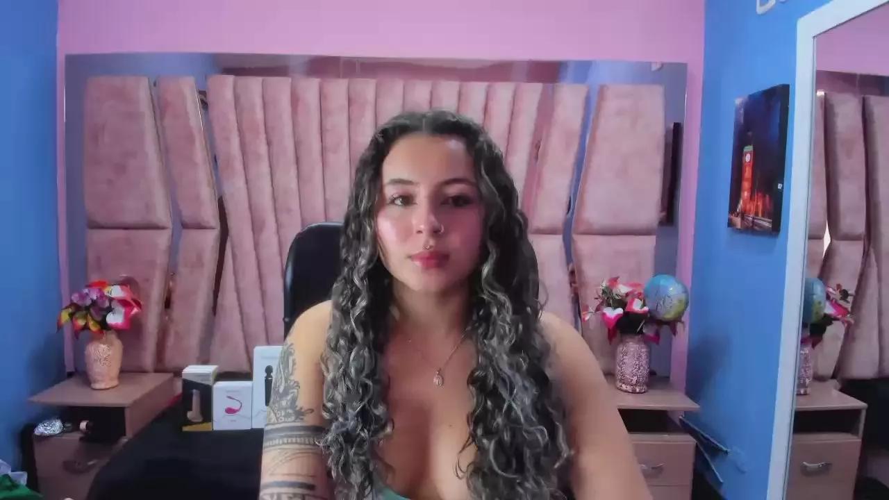 tiny_love_ on Cam4 