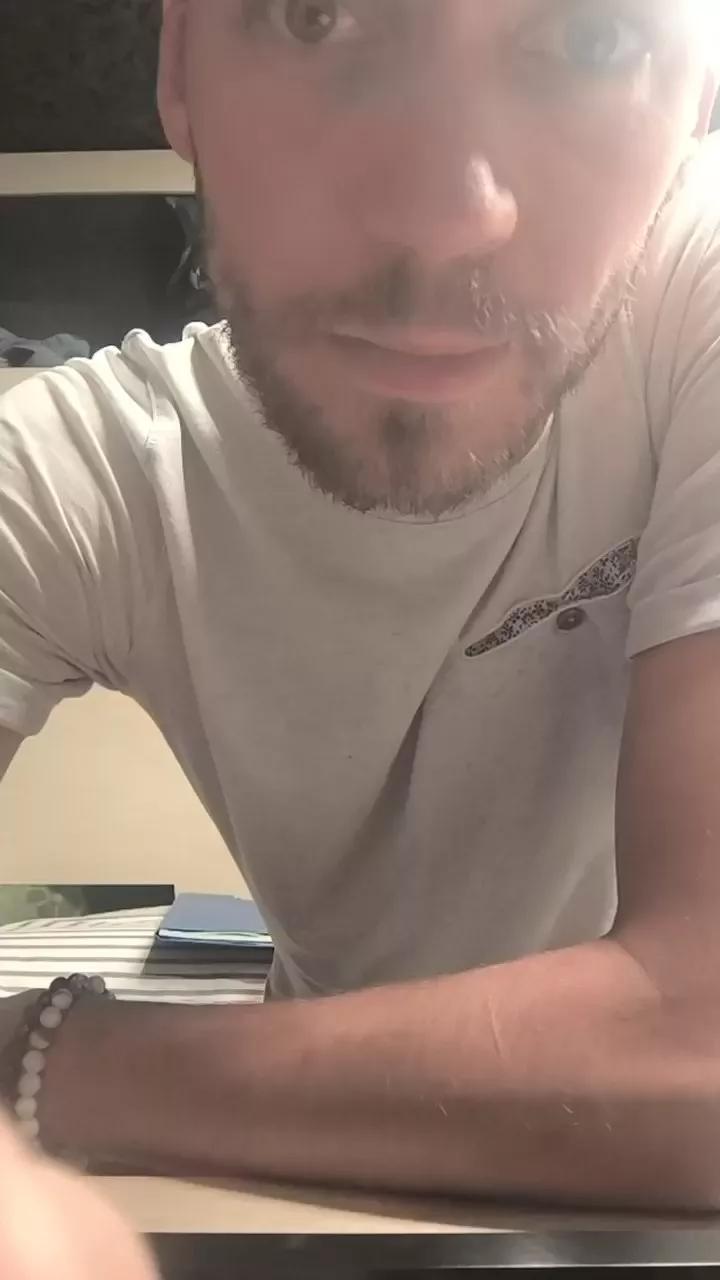 toinuss on Cam4 