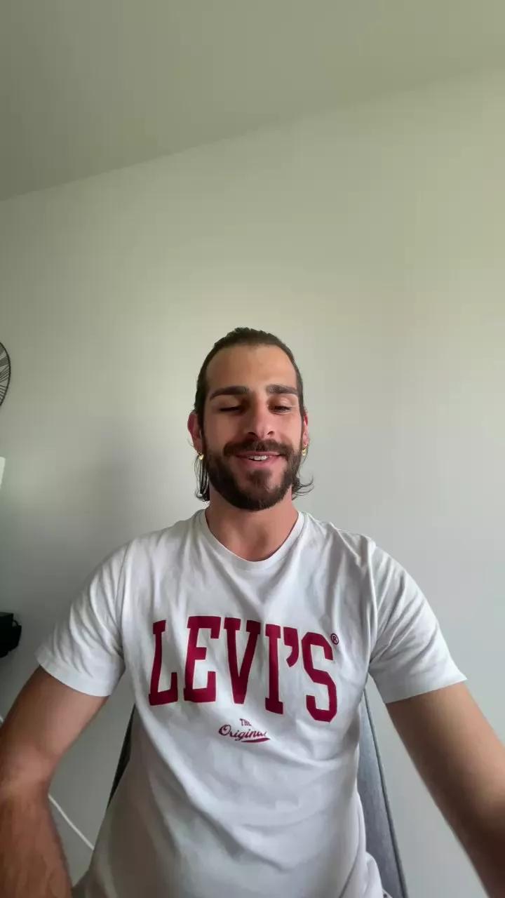 TonyH19 on Cam4 