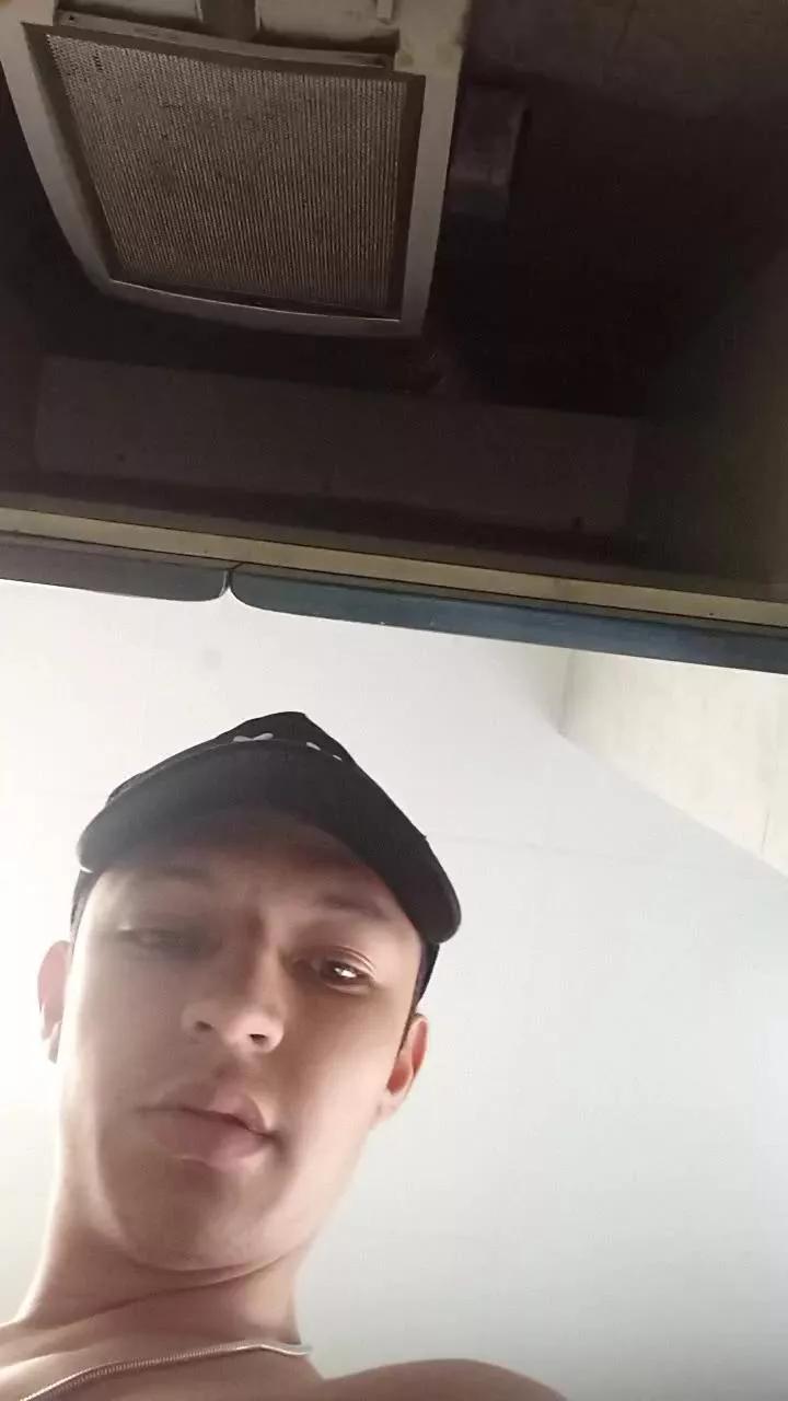 Tupapalarga on Cam4 