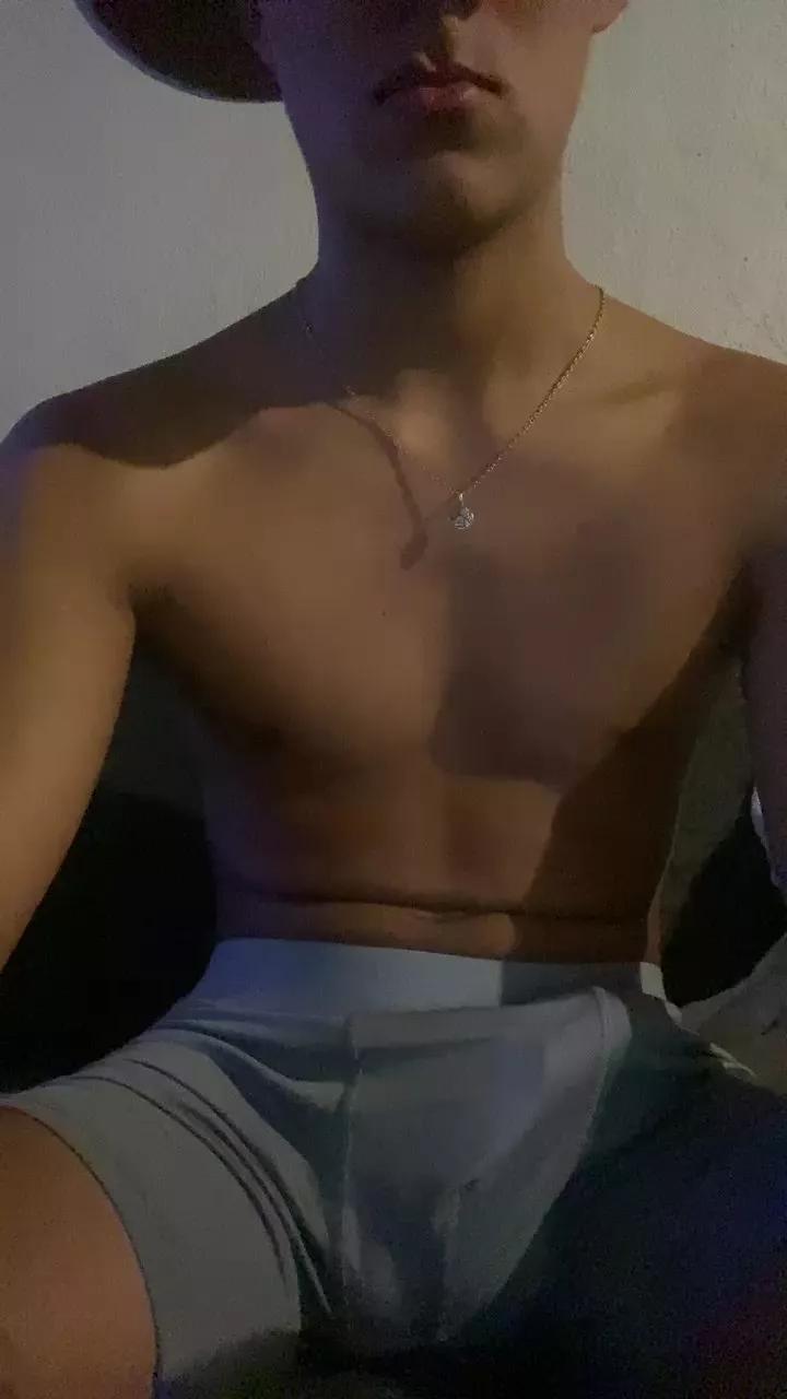 twinknnik on Cam4 