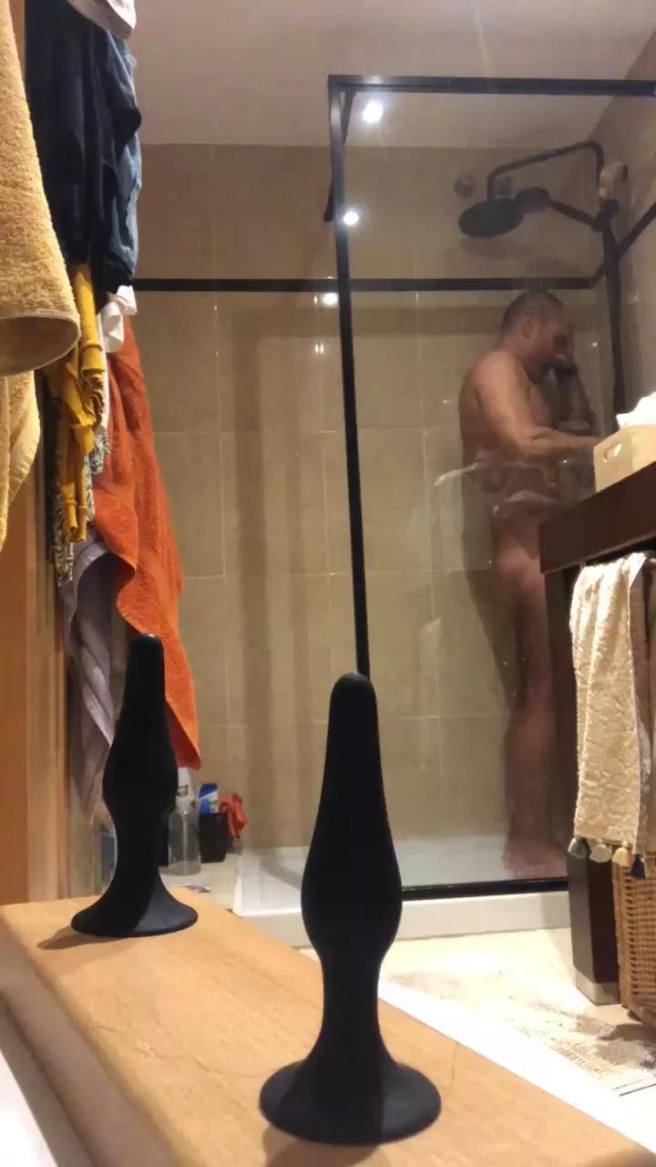 Valentino654 on Cam4 