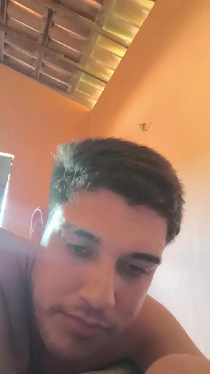Van_aquino on Cam4 