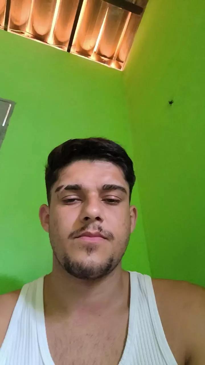 Van_aquino on Cam4 