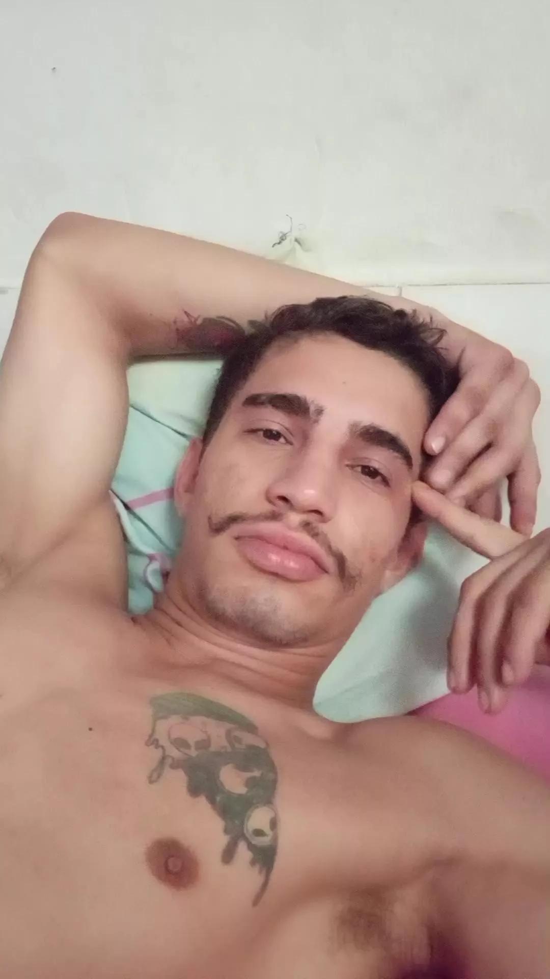 victor62Go on Cam4 