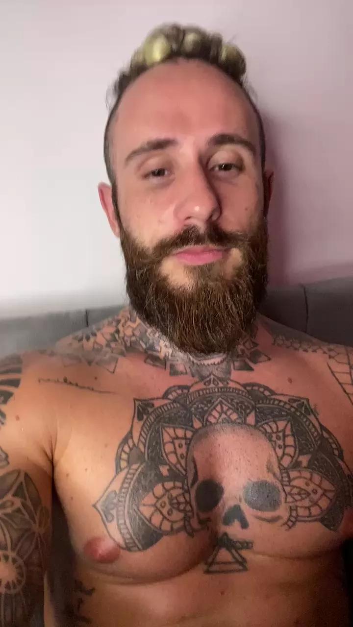 Viking_Tatuado on Cam4 