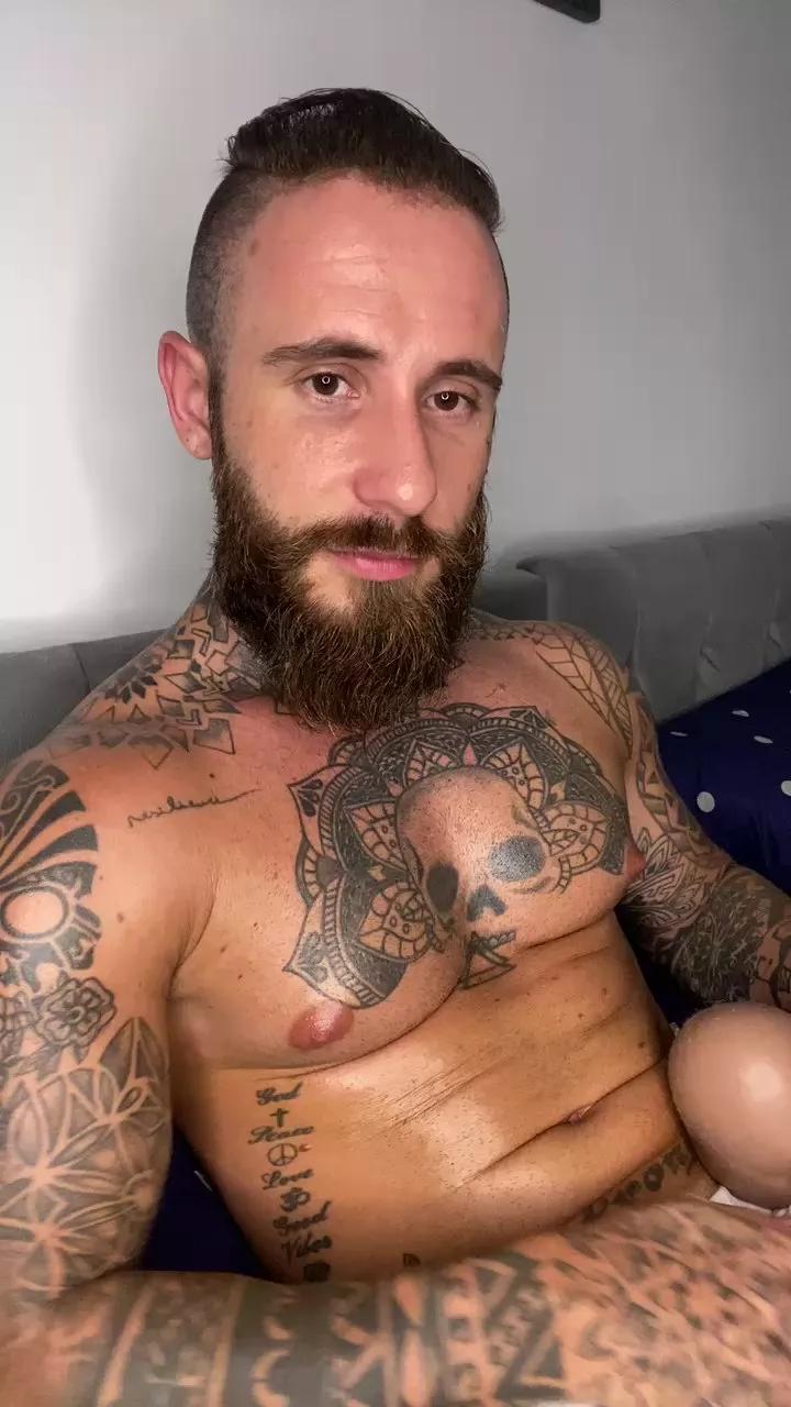 Viking_Tatuado on Cam4 