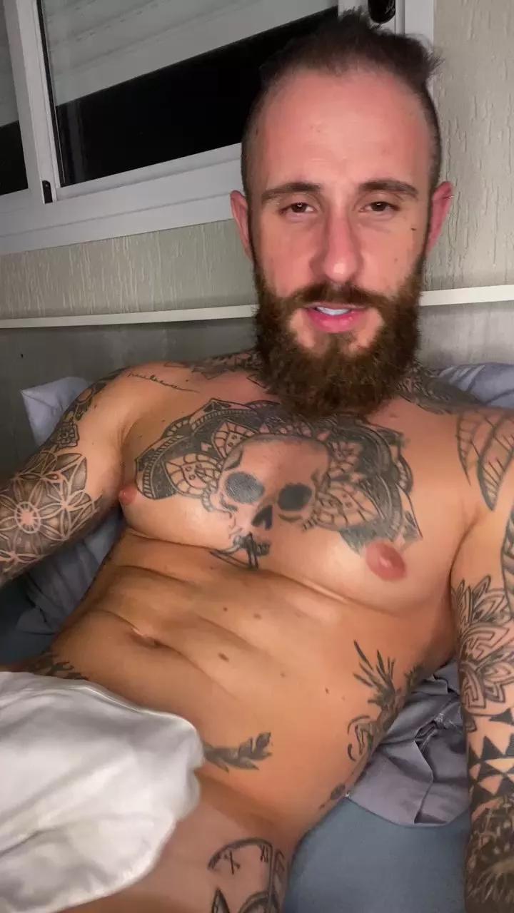 Viking_Tatuado on Cam4 