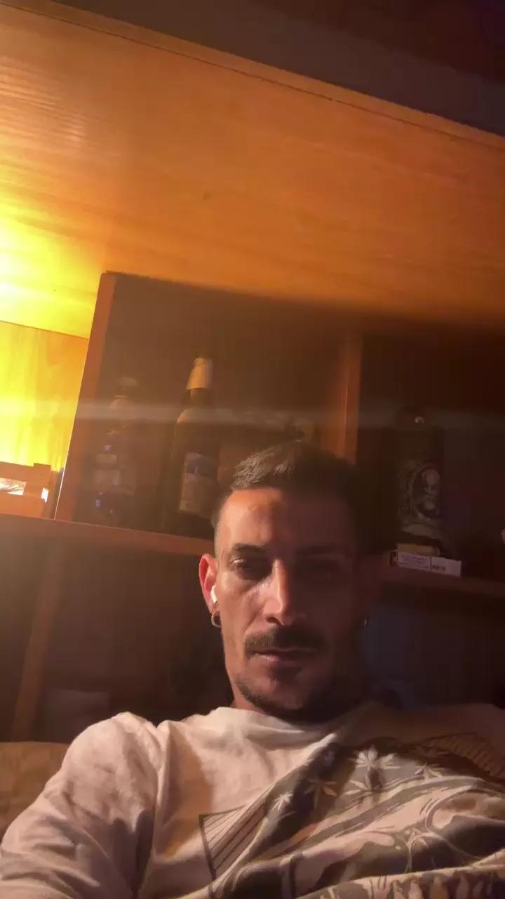 wedontknowyet on Cam4 