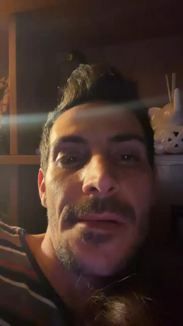 wedontknowyet on Cam4 