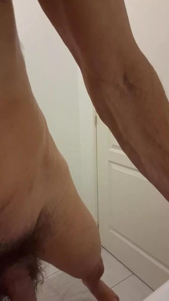 Wetman34070 on Cam4 