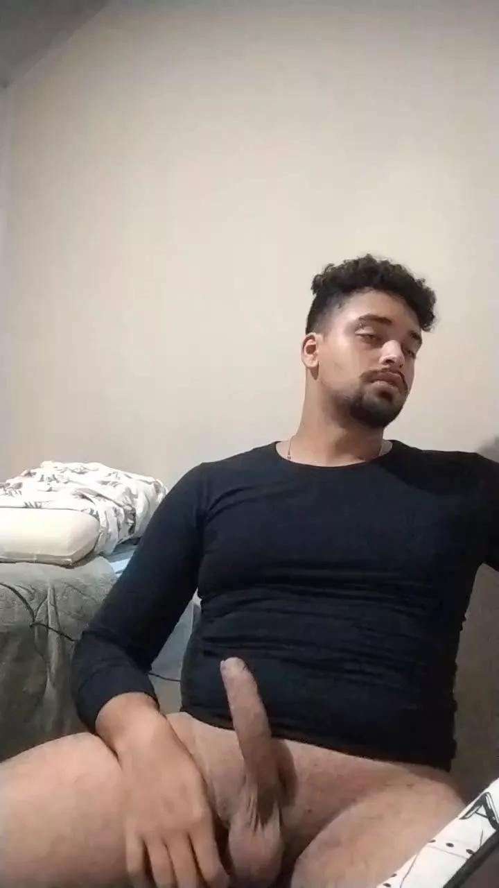 xcumshot3323 on Cam4 