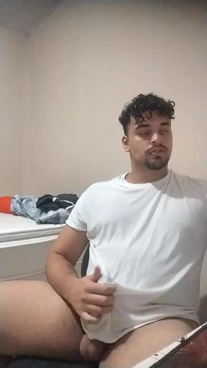 xcumshot3323 on Cam4 