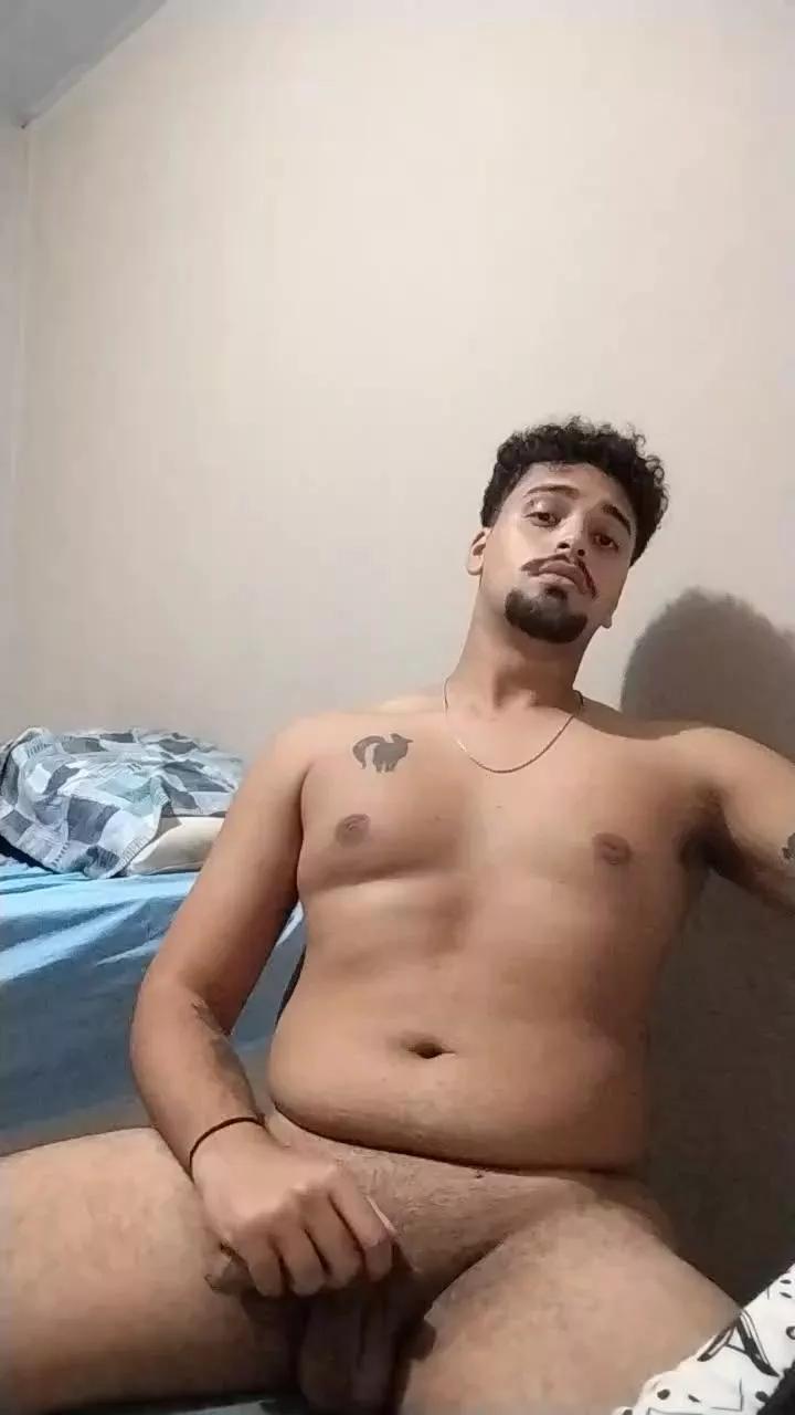 xcumshot3323 on Cam4 