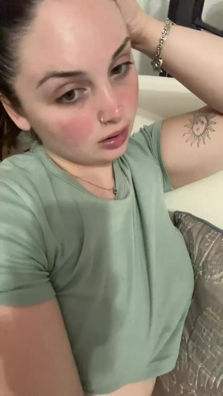 Xtheprettyex on Cam4 