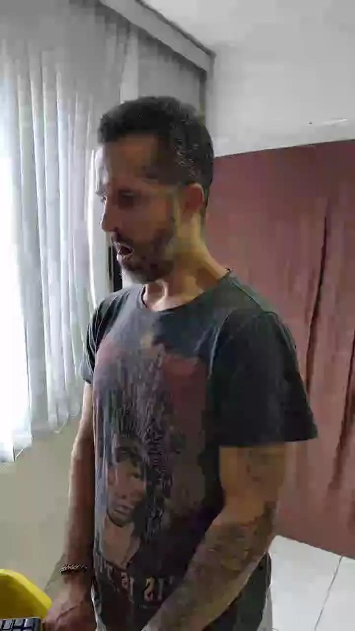 xxMorenosexx on Cam4 
