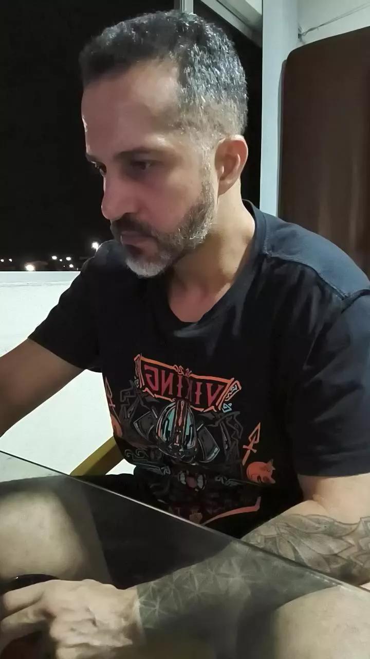 xxMorenosexx on Cam4 