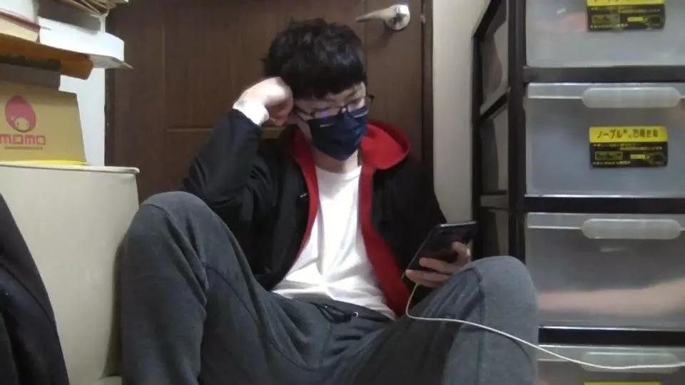 yaoiioay99 on Cam4 