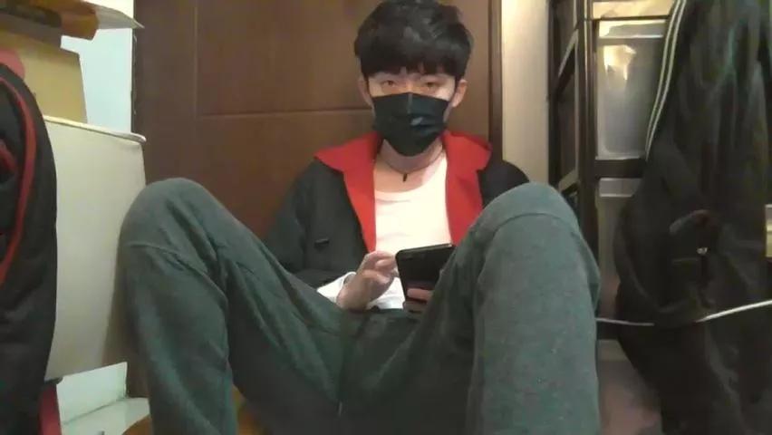 yaoiioay99 on Cam4 