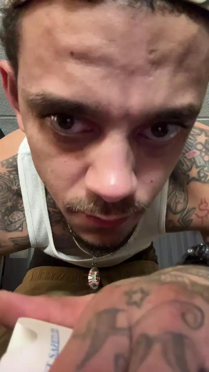 YellaboyAPEX on Cam4 