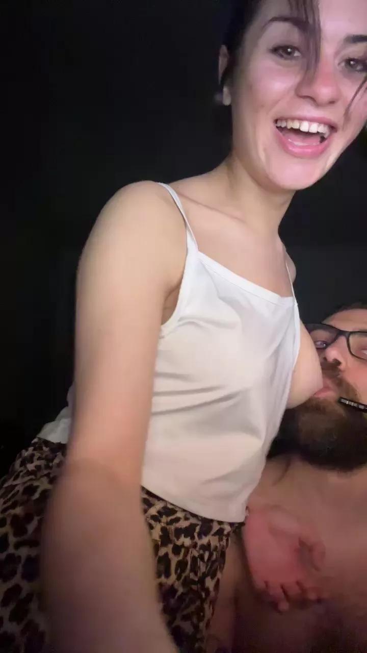 Yoursbabies_69 on Cam4 
