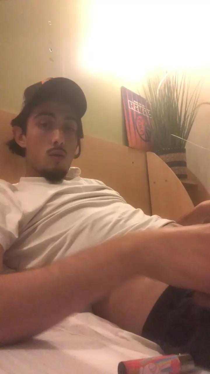 zackfrost777 on Cam4 