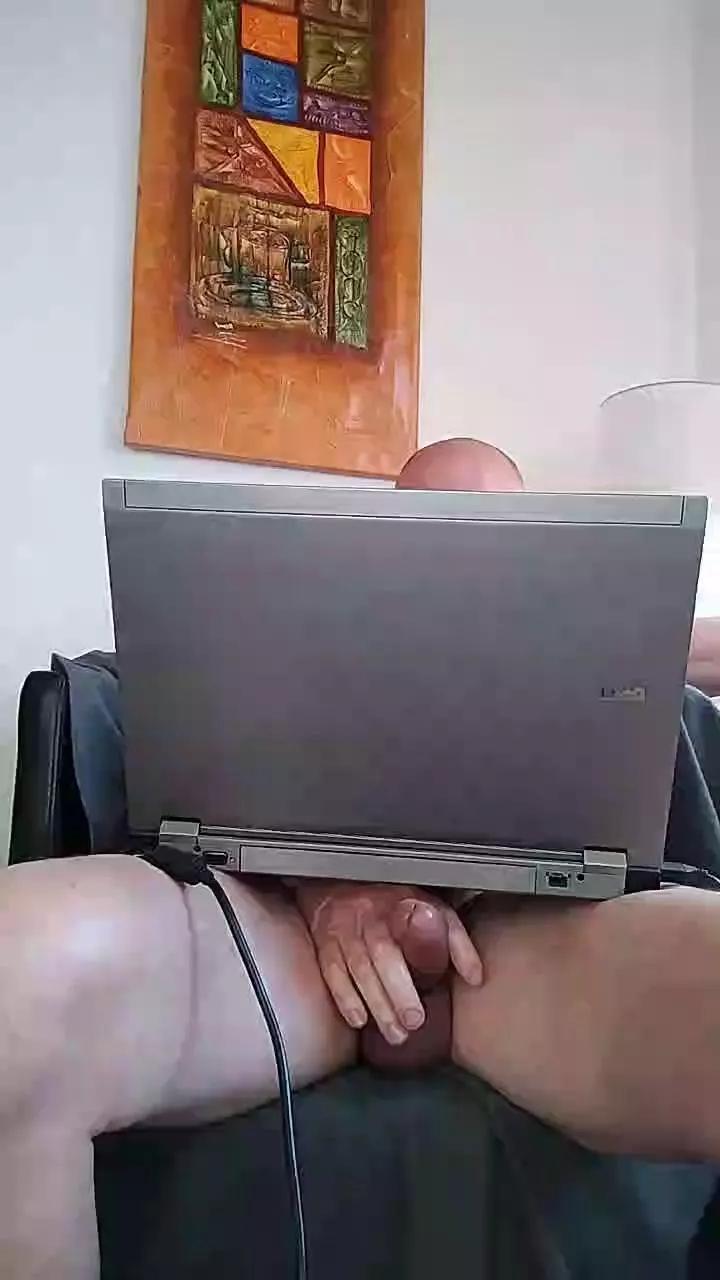 Zeigegeilehure on Cam4 