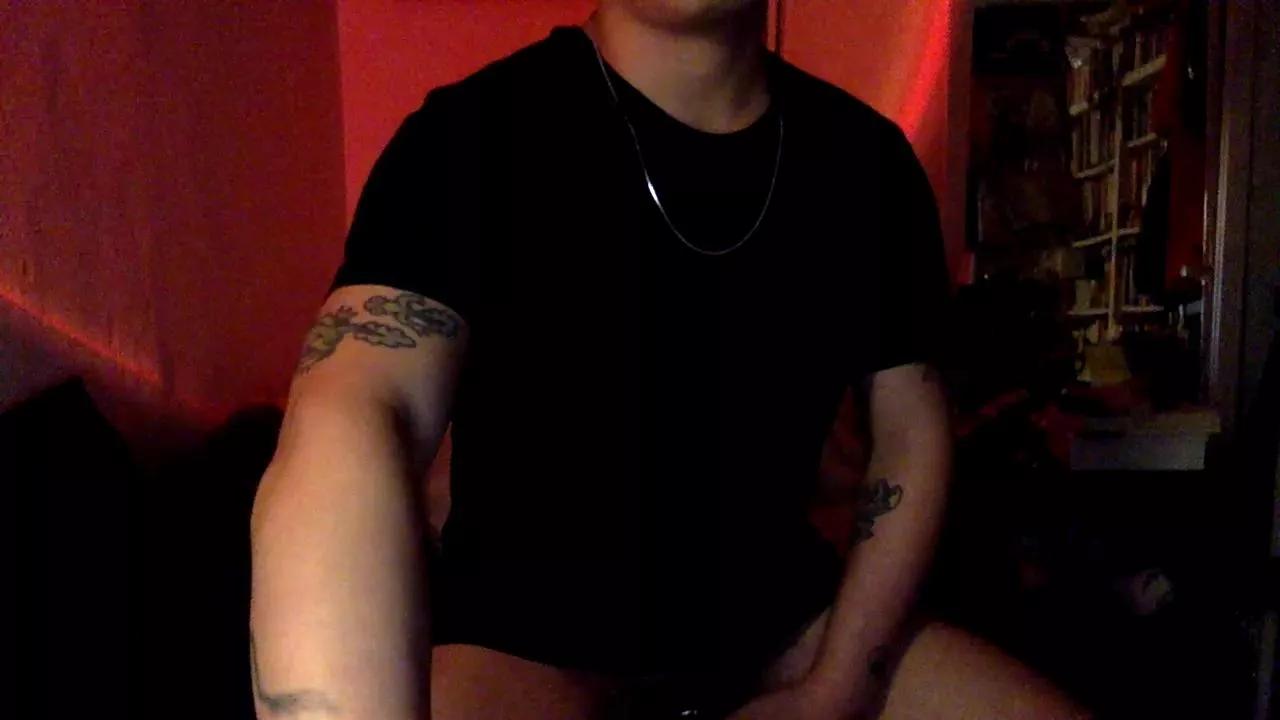 zhishanist4 on Cam4 