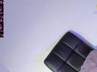 alejandra-robinson on CamSoda 