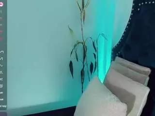 emmasaenz on CamSoda 