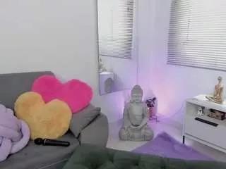 missvaleriewatts on CamSoda 