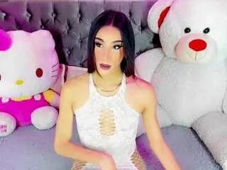 sweet-zoee2 on CamSoda 