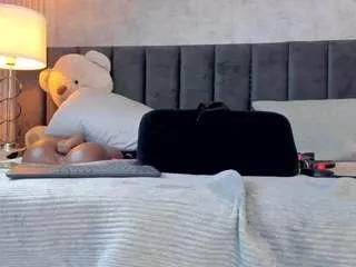 viioletlover on CamSoda 