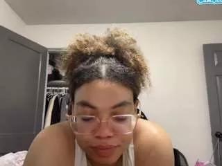 zahrabliss on CamSoda 