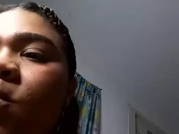 2moons_full_of_love on Chaturbate