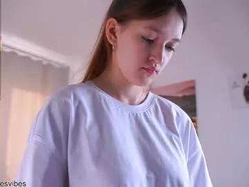 adeles_vibes on Chaturbate 