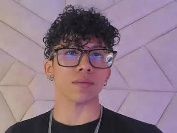 Freechat akazaboy on Chaturbate