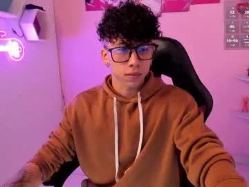 Freechat akazaboy on Chaturbate