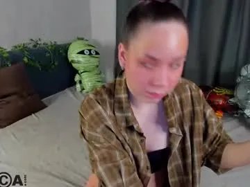 al1ice_moures on Chaturbate