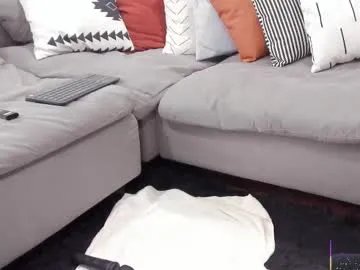 Freechat alaiasmile_ on Chaturbate