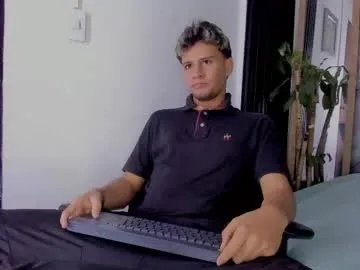 Freechat alan__smith on Chaturbate