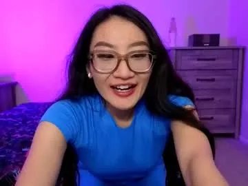 Freechat aliciaz3 on Chaturbate