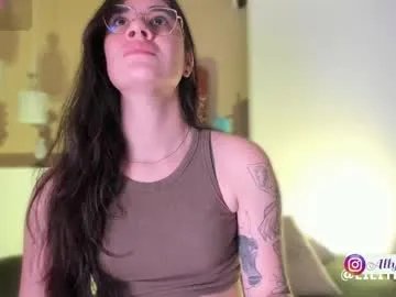 ally_addams on Chaturbate