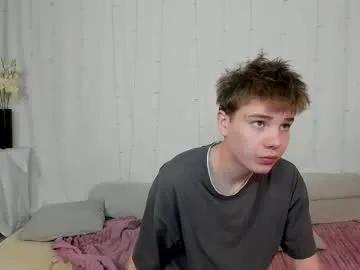 Away andyjey_ on Chaturbate