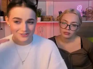 aria_moo on Chaturbate