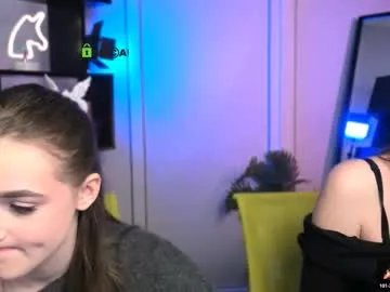 aria_moo on Chaturbate